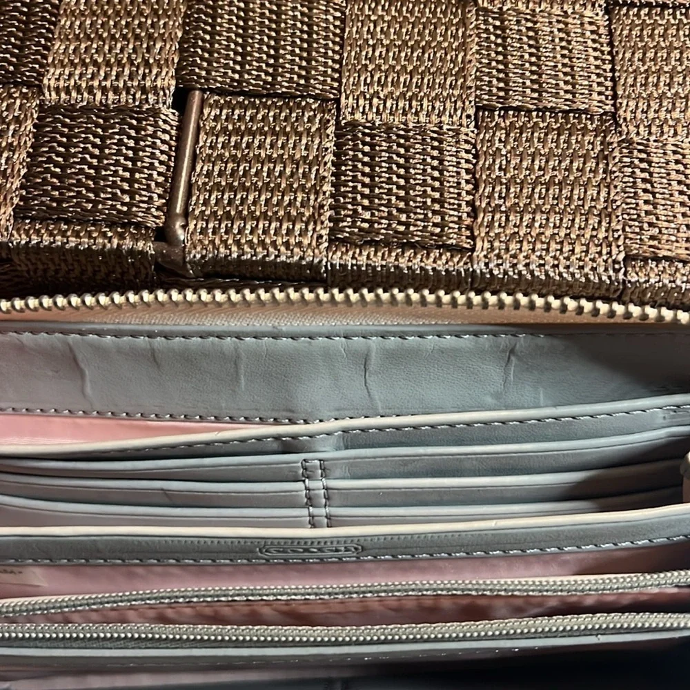 COACH CREAM PEWTER LONG WALLET PREOWNED